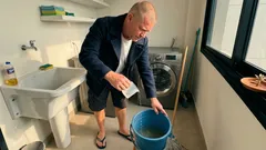 Água sanitária sem erro: as diluições que fazem diferença (e evitam manchas)